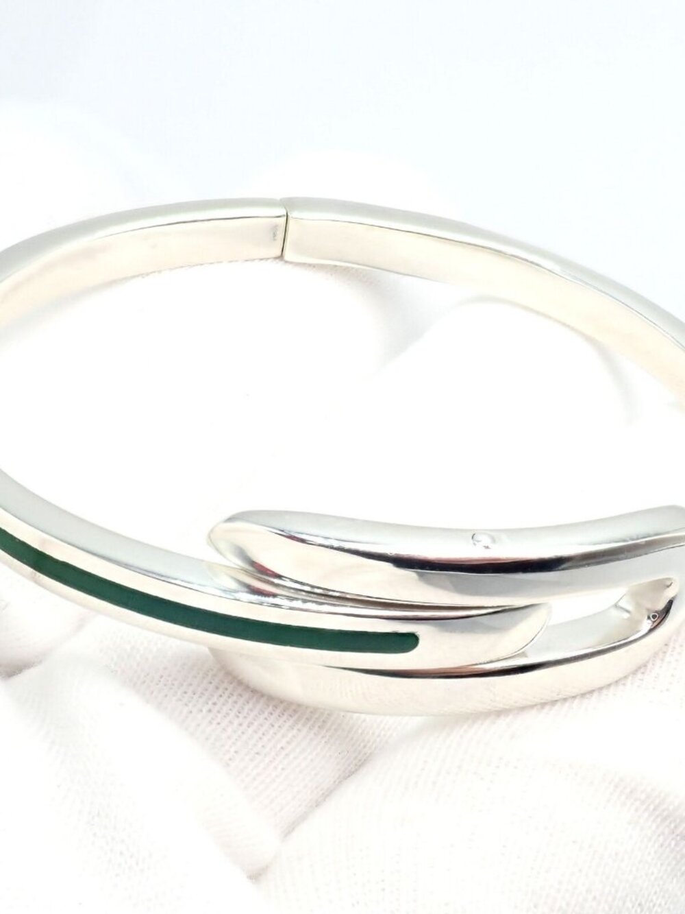 GUCCI RARE STERLING SILVER 925 HINGED BANGLE BRACELET W/GREEN ENAMEL INLAY